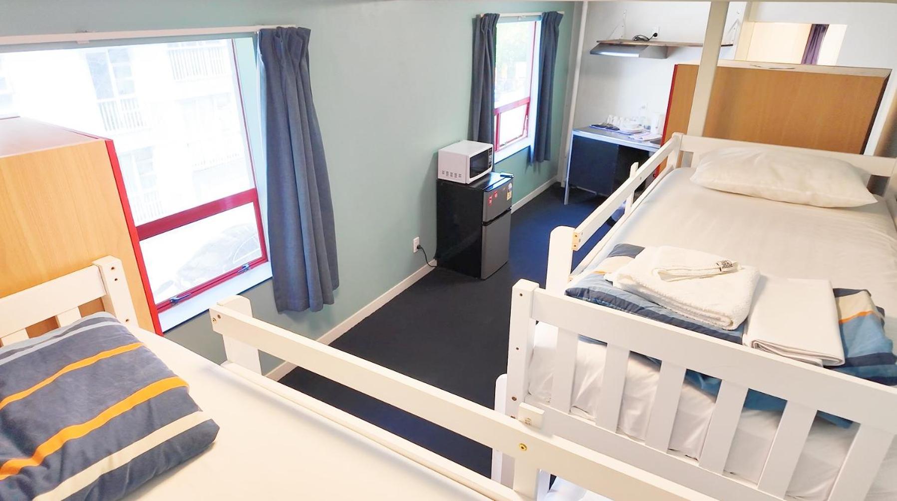 United Auckland Hostel Room photo