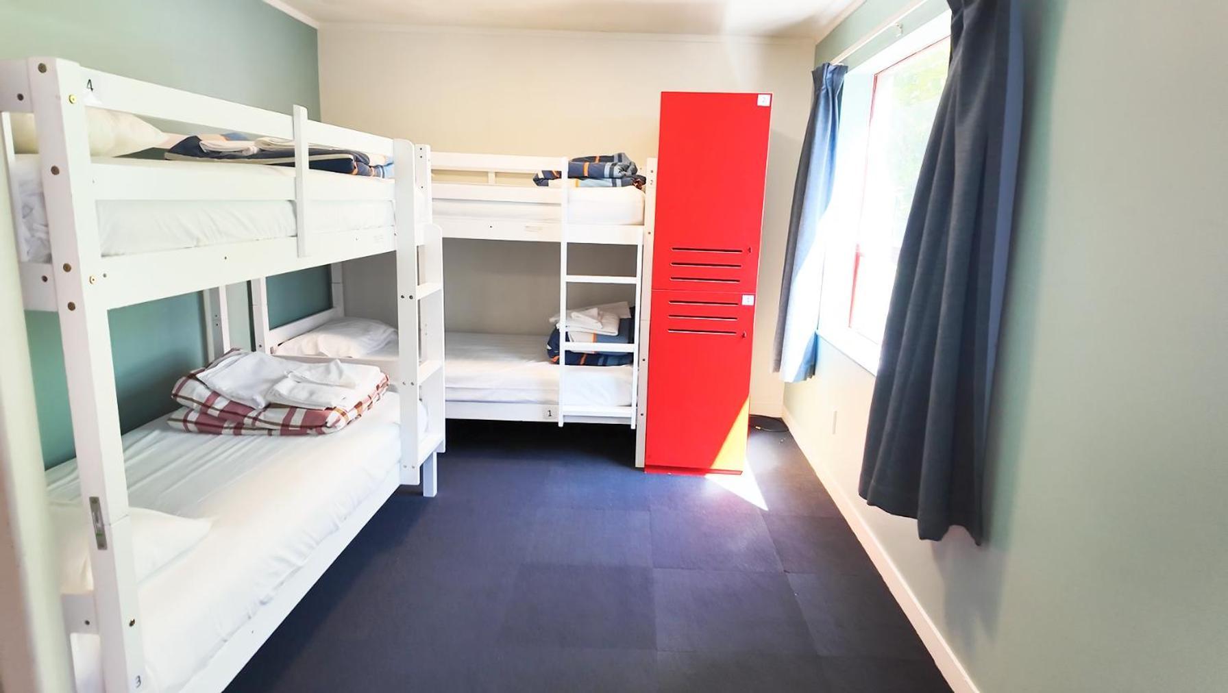 United Auckland Hostel Exterior photo