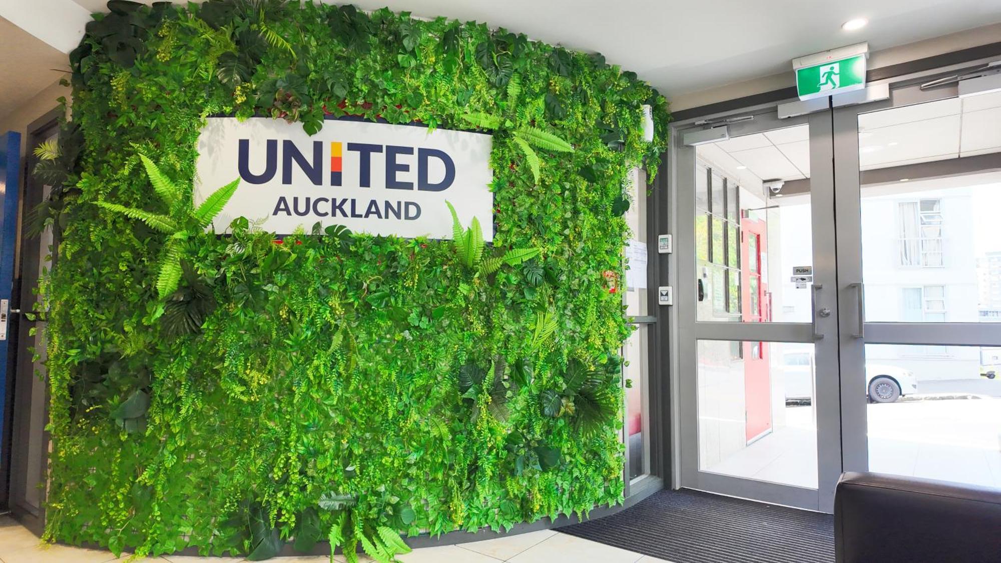 United Auckland Hostel Exterior photo